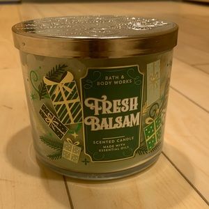 fresh balsam candle from bath and body works